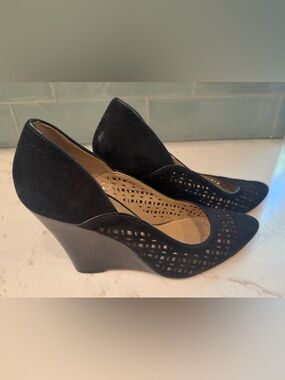 Sole Society Black Laser-Cut Pointed Wedge Pumps Size 8.5